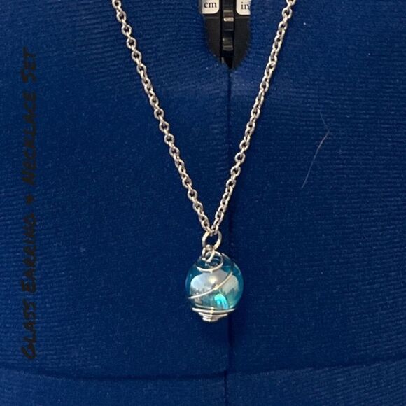 Glass Bulb Earring (x2) & Necklace Set - Picture 6 of 9